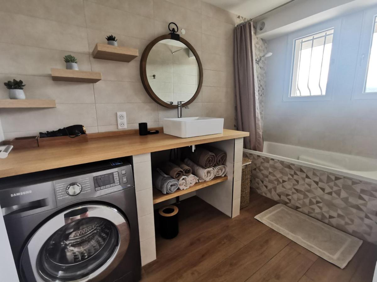 Sejour En Pleine Nature, Vue Imprenable, Jacuzzi Contes  Екстериор снимка